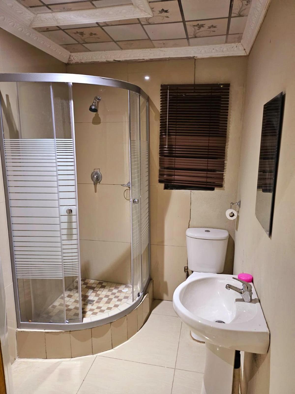 Softlife Guest House Ulundi Bagian luar foto
